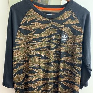 Adidas Originals Raglan Tee
